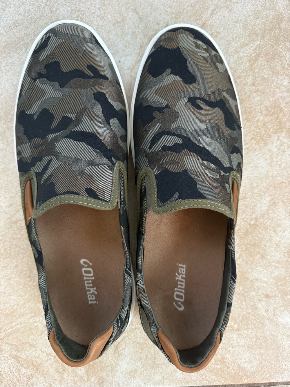 OluKai Men’s Slip-On Loafer in Olive Camo